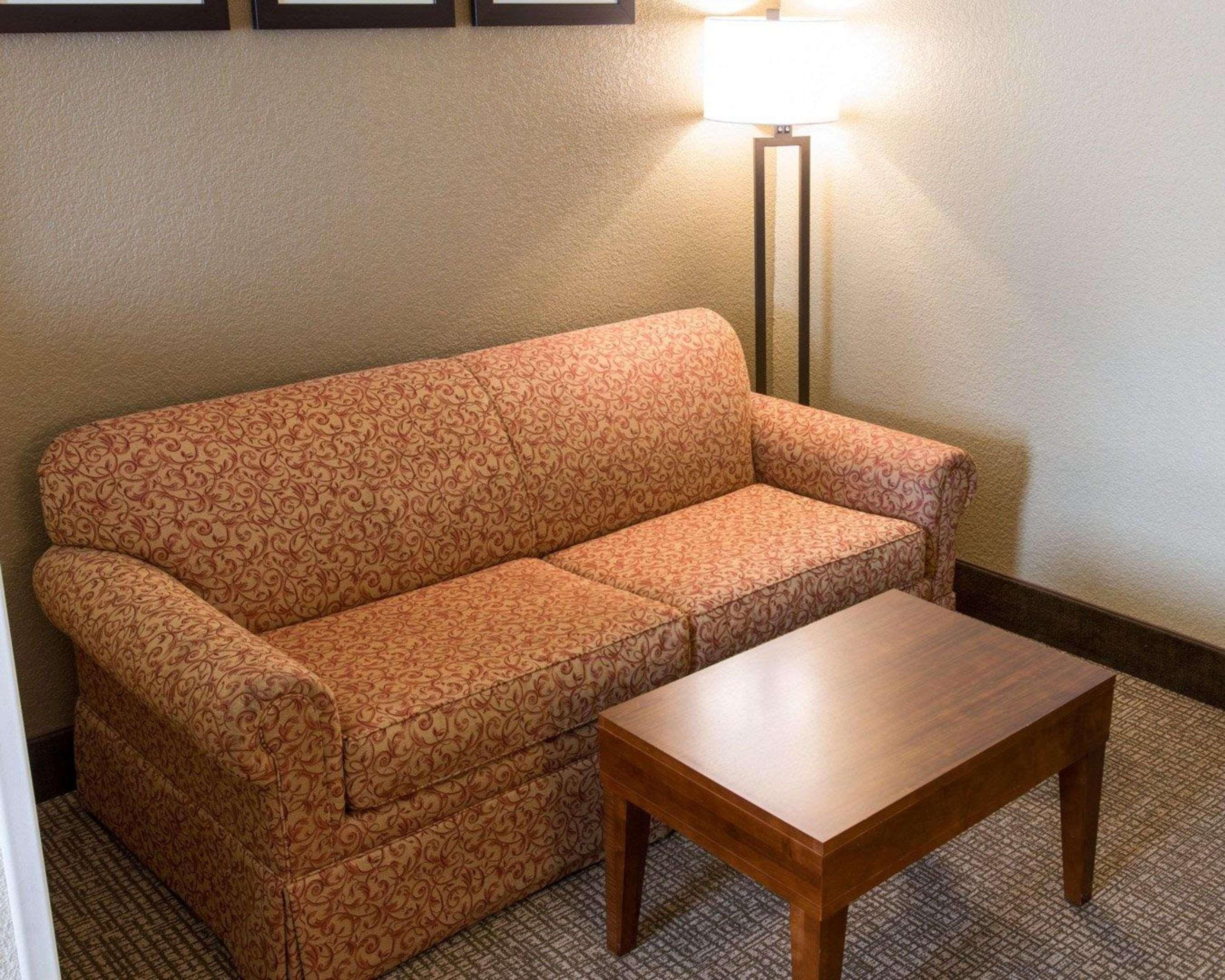 Comfort Suites Grand Rapids South Kentwood Exterior foto